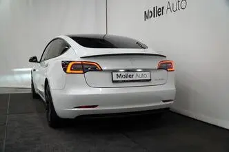 Tesla Model 3, 155 kW, elekter, automaat, nelikvedu