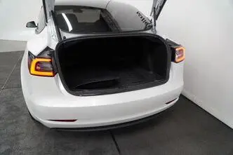 Tesla Model 3, 155 kW, elekter, automaat, nelikvedu