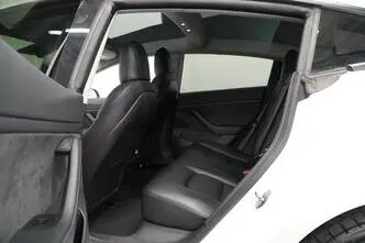 Tesla Model 3, 155 kW, elekter, automaat, nelikvedu