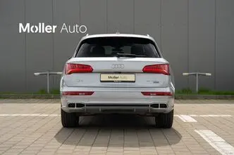 Audi Q5, 2.0, 270 kW, plug-in hybrid, automatic, four-wheel drive