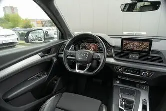 Audi Q5, 2.0, 270 kW, plug-in hybrid, automatic, four-wheel drive