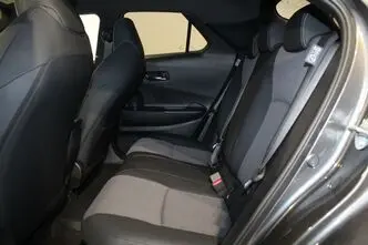 Toyota C-HR, 2.0, 111 kW, pistikhübriid, automaat, esivedu