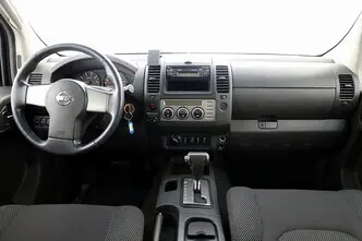 Nissan Navara, 2.5, 128 kW, diisel, automaat, nelikvedu