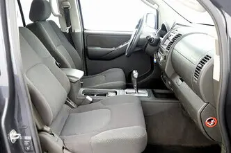 Nissan Navara, 2.5, 128 kW, diisel, automaat, nelikvedu
