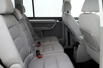 Volkswagen Touran, 1.6, 75 kW, бензин, механическая, передний привод