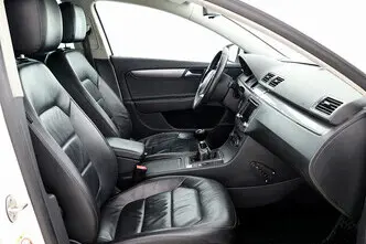 Volkswagen Passat, 1.4, 110 kW, bensiin, manuaal, esivedu