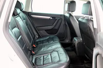Volkswagen Passat, 1.4, 110 kW, bensiin, manuaal, esivedu