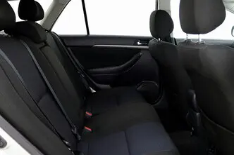 Toyota Avensis, 1.8, 95 kW, бензин, автомат, передний привод