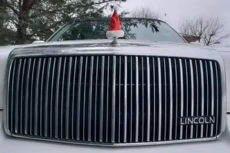 Lincoln Town Car, 4.6, 157 kW, bensiin, automaat, tagavedu