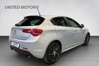 Alfa Romeo Giulietta, 1.7, 173 kW, bensiin, manuaal, esivedu