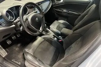 Alfa Romeo Giulietta, 1.7, 173 kW, bensiin, manuaal, esivedu