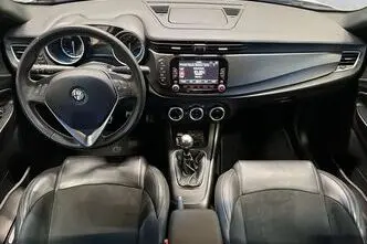 Alfa Romeo Giulietta, 1.7, 173 kW, bensiin, manuaal, esivedu