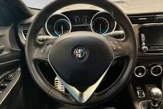 Alfa Romeo Giulietta, 1.7, 173 kW, bensiin, manuaal, esivedu