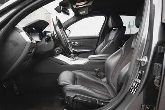 BMW 320, 2.0, 135 kW, bensiin, automaat, nelikvedu