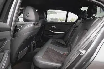 BMW 320, 2.0, 135 kW, bensiin, automaat, nelikvedu
