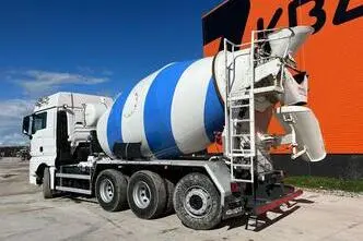 MAN TGX 35.480 8x4*4, 353 kW, дизель, автомат