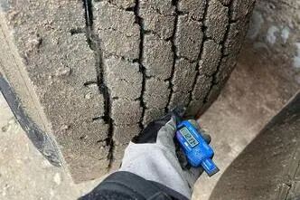 Volvo FMX 540 8x4, 405 kW, дизель, автомат