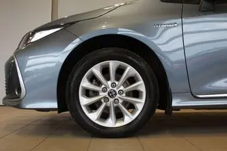 Toyota Corolla, 1.8, 72 kW, hübriid, automaat, esivedu