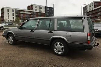 Volvo 940, 2.4, petrol, manual, rear-wheel drive