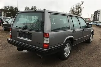 Volvo 940, 2.4, petrol, manual, rear-wheel drive