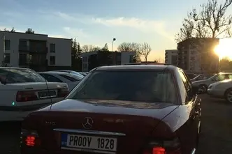 Mercedes-Benz E 200, 2.0, 100 kW, bensiin, automaat, tagavedu
