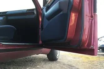 Mercedes-Benz E 200, 2.0, 100 kW, bensiin, automaat, tagavedu