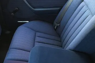 Mercedes-Benz E 200, 2.0, 100 kW, bensiin, automaat, tagavedu