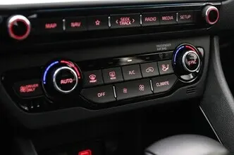 Kia Niro, 1.6, 77 kW, hybrid, automatic, front-wheel drive