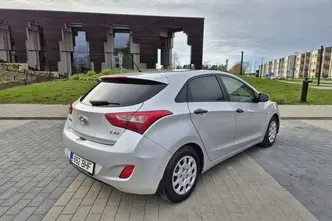 Hyundai i30, 1.4, 73 kW, bensiin, manuaal, esivedu
