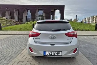 Hyundai i30, 1.4, 73 kW, bensiin, manuaal, esivedu