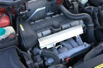 Volvo C70, 2.4, 142 kW, bensiin, manuaal, esivedu