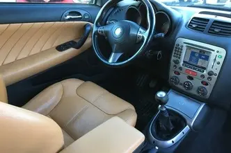 Alfa Romeo GT, 1.9, 110 kW, diisel, manuaal, esivedu
