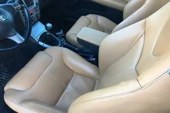 Alfa Romeo GT, 1.9, 110 kW, diisel, manuaal, esivedu
