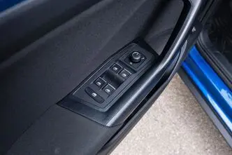 Volkswagen T-Roc, 1.5, 110 kW, bensiin, automaat, esivedu