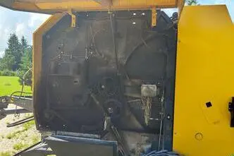 New Holland BR 6090