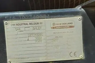 New Holland BR 6090