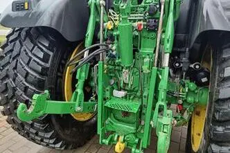 John Deere 6R 185, 6.8, 136.1 kW, дизель, автомат, полный привод