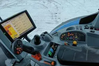 New Holland T 7.315 AC, 6.7, 221 kW, дизель, автомат, полный привод