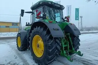 John Deere 8R 370, 272 kW, дизель, автомат