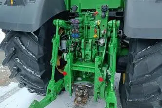 John Deere 8R 370, 272 kW, дизель, автомат