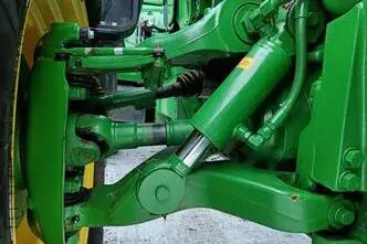 John Deere 8R 370, 272 kW, дизель, автомат