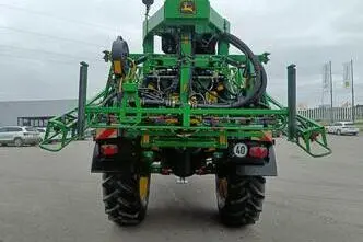 John Deere R962i