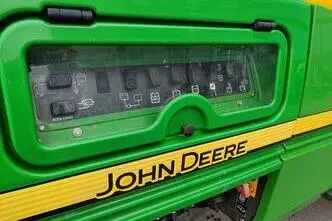 John Deere R962i