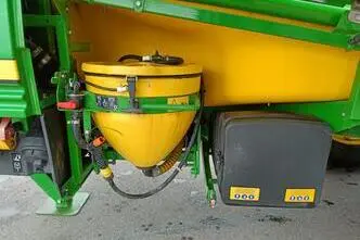 John Deere R962i