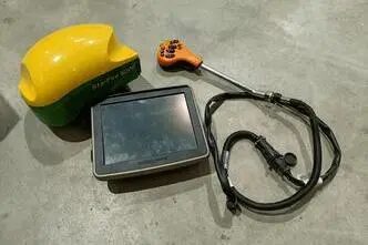 John Deere R962i