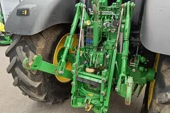 John Deere 6215R, 188 kW, diisel, automaat