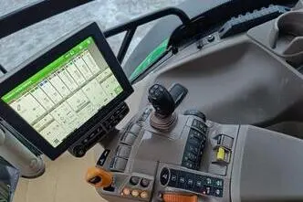 John Deere 6215R, 188 kW, дизель, автомат