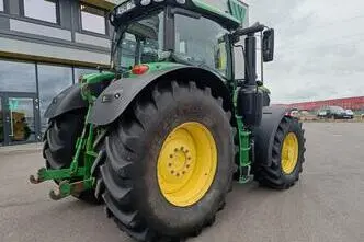 John Deere 6215R, 188 kW, дизель, автомат