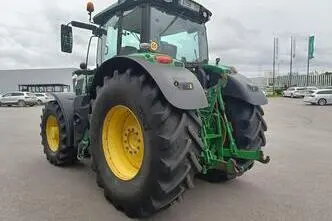 John Deere 6215R, 188 kW, дизель, автомат