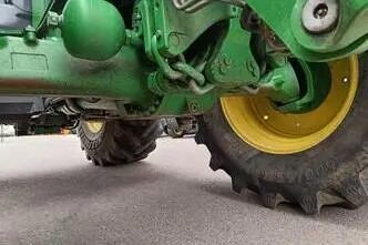John Deere 6215R, 188 kW, дизель, автомат